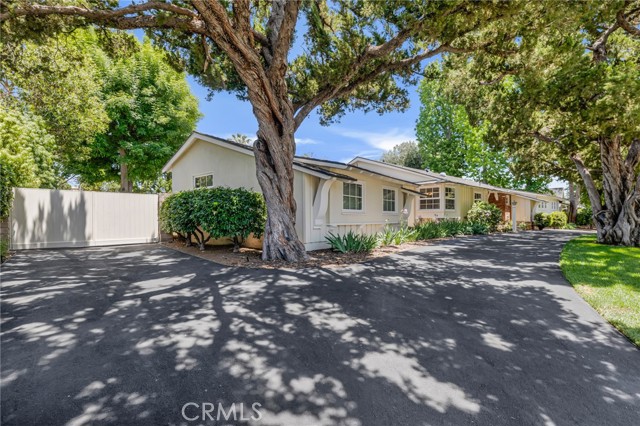 Detail Gallery Image 4 of 50 For 19439 Mayall St, Northridge,  CA 91324 - 4 Beds | 4 Baths