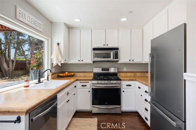 Detail Gallery Image 17 of 45 For 2818 via Blanco, San Clemente,  CA 92673 - 4 Beds | 2 Baths