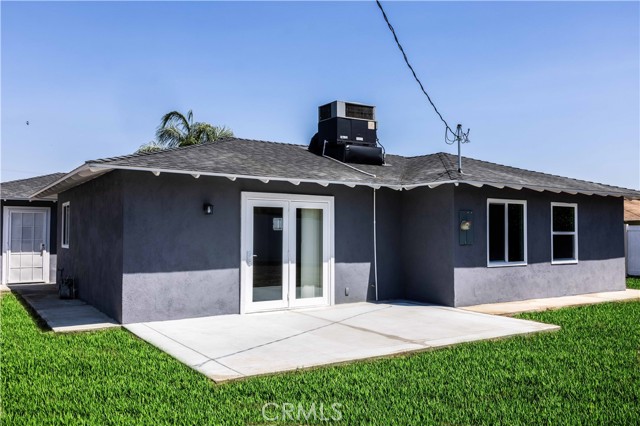 Detail Gallery Image 12 of 21 For 10808 Alameda Ave, Bloomington,  CA 92316 - 3 Beds | 1 Baths
