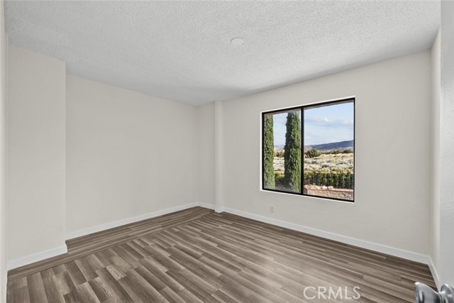 618 W Avenue Q12, Palmdale CA: https://media.crmls.org/medias/2fc333b7-0a4a-4774-b397-2828e9bf5154.jpg