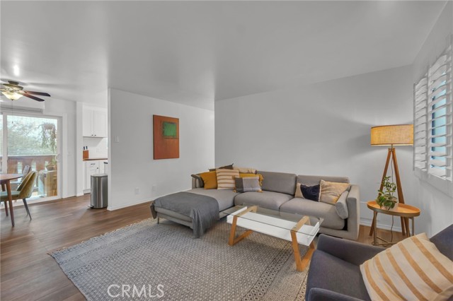 1506 E 4th, Long Beach CA: https://media.crmls.org/medias/2fc41bad-9c4c-4966-8eeb-54115cf8e1c0.jpg