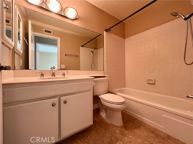 Detail Gallery Image 12 of 25 For 11 Thornwood, Irvine,  CA 92604 - 3 Beds | 2 Baths