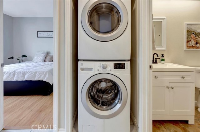 Detail Gallery Image 21 of 27 For 28871 Canyon Point, Lake Forest,  CA 92679 - 2 Beds | 2 Baths