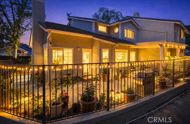 Detail Gallery Image 5 of 30 For 847 S Amber Ln, Anaheim Hills,  CA 92807 - 3 Beds | 3 Baths