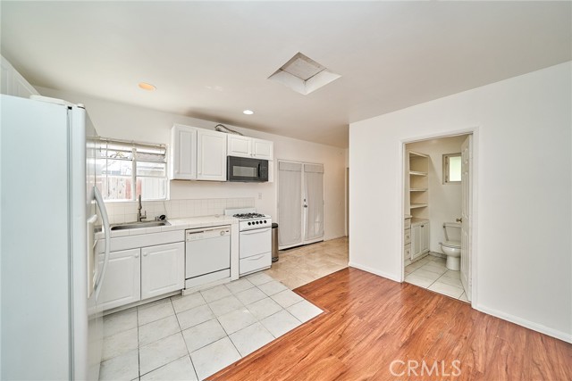 Detail Gallery Image 42 of 51 For 1128 S Citrus Ave, Los Angeles,  CA 90019 - 3 Beds | 2 Baths