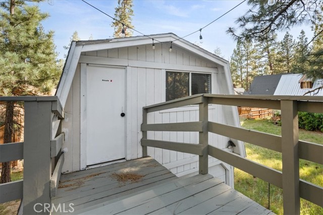 836 E Mountain View Boulevard, Big Bear City CA: https://media.crmls.org/medias/2fc6cb4a-2e2e-4be9-81c2-4f2e596471cb.jpg