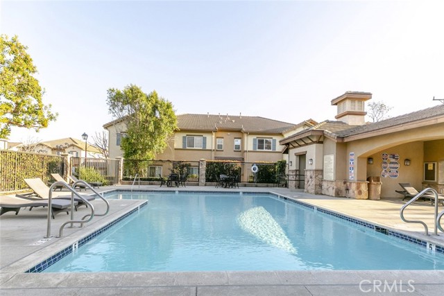 Detail Gallery Image 13 of 39 For 2727 Night Jasmine Dr, Simi Valley,  CA 93065 - 3 Beds | 2/1 Baths