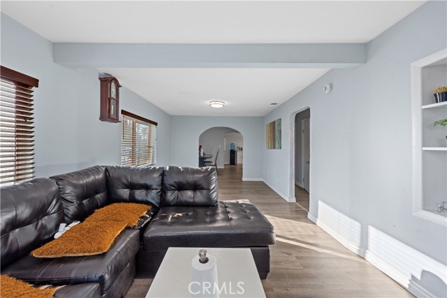 13847 Estelle Street, Corona CA: https://media.crmls.org/medias/2fc73fcf-db9d-4fa8-989f-48a8311380ac.jpg