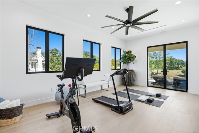 Detail Gallery Image 22 of 30 For 4400 Oak Place, Westlake Village,  CA 91362 - 6 Beds | 6/1 Baths