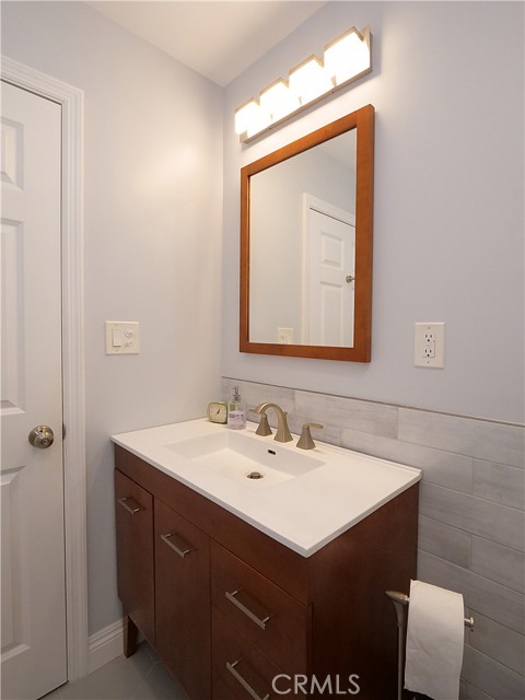 Detail Gallery Image 24 of 32 For 540 5th Pl, Manhattan Beach,  CA 90266 - 3 Beds | 2 Baths