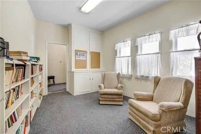 Image 42 of 46 For 724 Glenoaks Boulevard