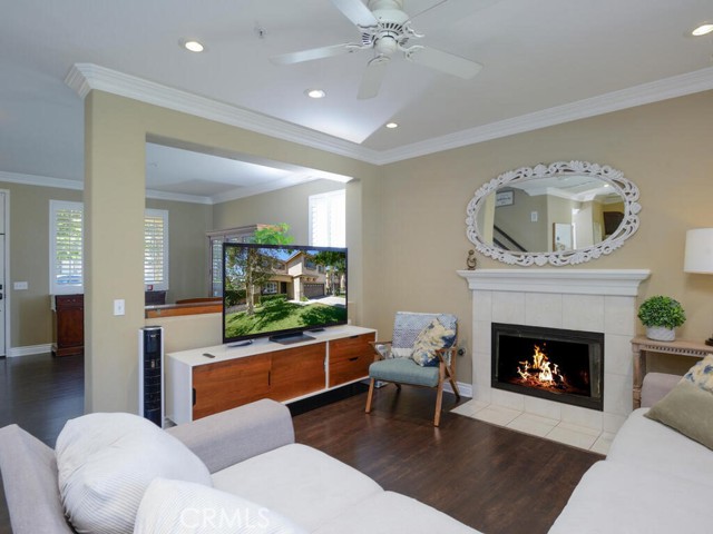 Detail Gallery Image 10 of 41 For 5764 Ventana Dr, Fontana,  CA 92336 - 3 Beds | 2/1 Baths