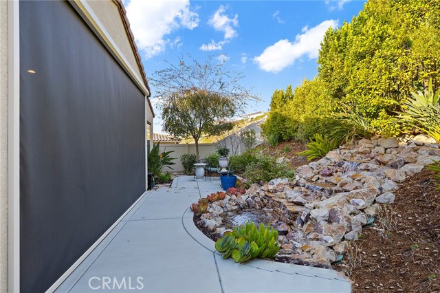 11360 Alton Drive, Corona CA: https://media.crmls.org/medias/2fca6e09-22f5-433e-8692-8cdf7b55c651.jpg