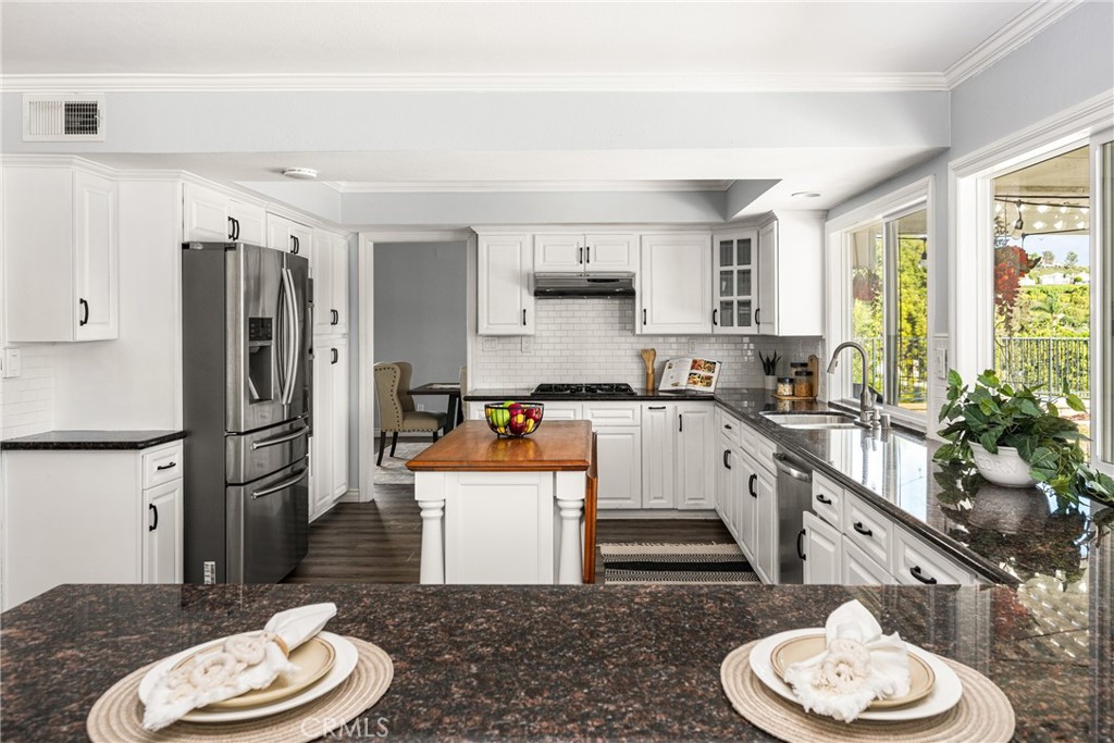 2fcac1cf 4c50 4470 8e24 226c911dea15