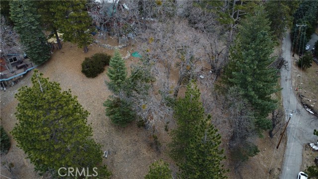 701 Preston Drive, Running Springs CA: https://media.crmls.org/medias/2fcaca58-325c-4b45-b07c-47d7dd8d48aa.jpg
