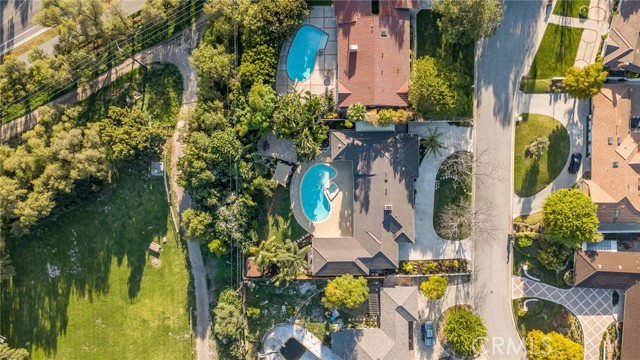 Image 58 of 61 For 4 Silverleaf