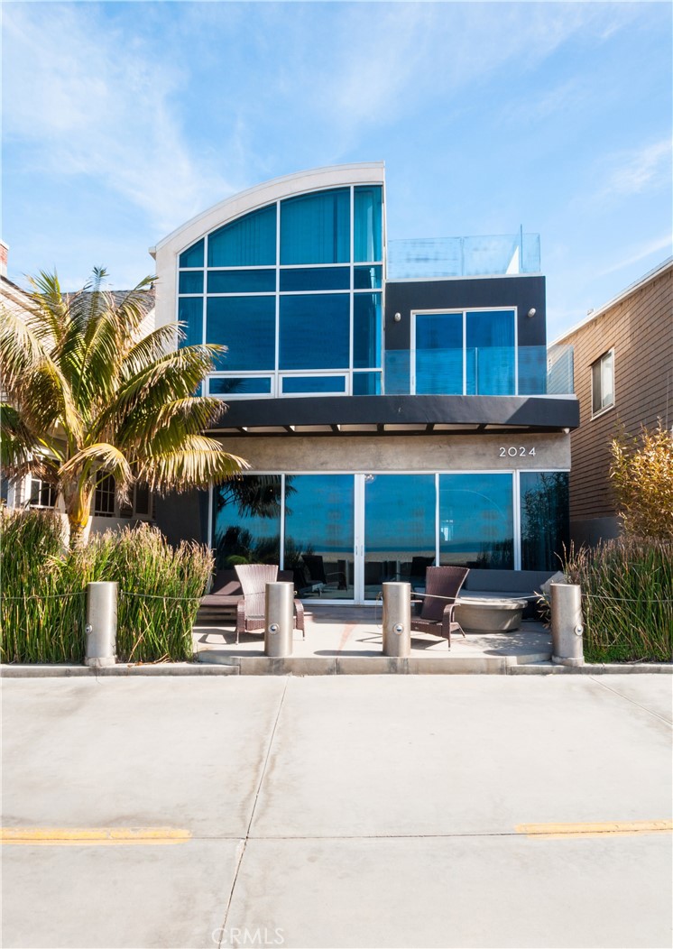 2024 The Strand, Hermosa Beach, CA 90254