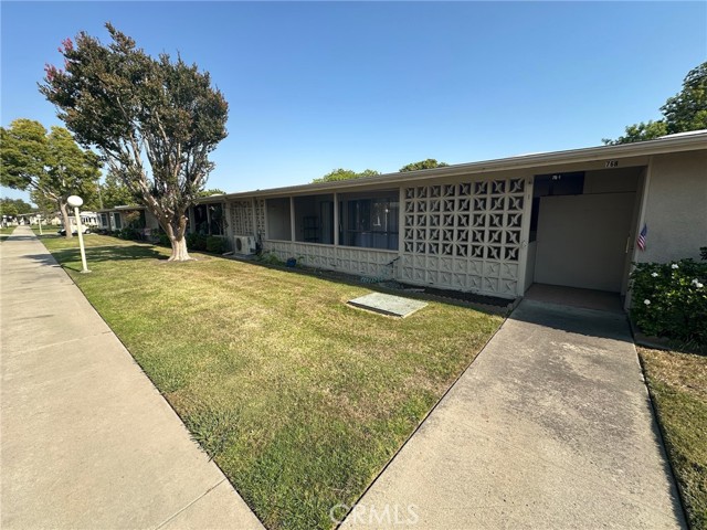 Detail Gallery Image 2 of 29 For 1640 Glenview Rd #76I,  Seal Beach,  CA 90740 - 2 Beds | 1 Baths