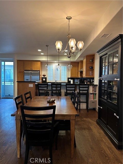 305 Kansas Street, El Segundo CA: https://media.crmls.org/medias/2fce22b0-9aed-4a50-b867-88f98c9c441e.jpg