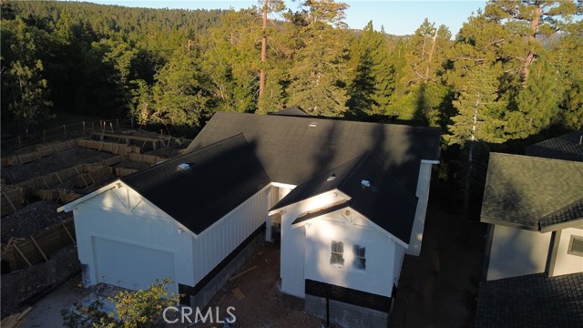 Detail Gallery Image 13 of 21 For 870 Pine Meadow Ct, Big Bear Lake,  CA 92315 - 3 Beds | 3/1 Baths