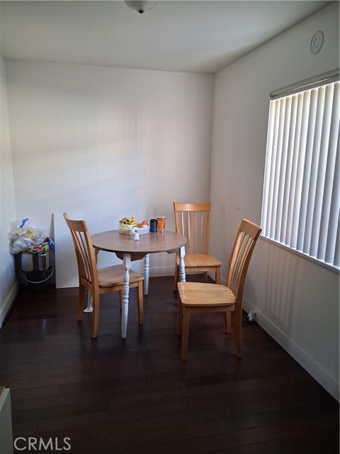 Dining room.