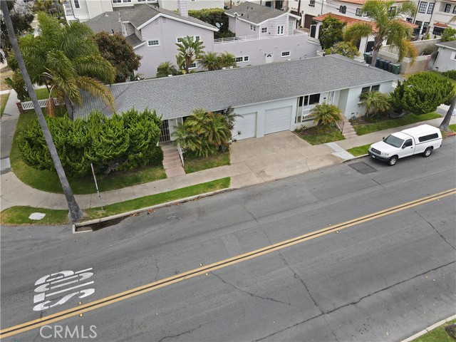 1314 Palm Avenue, Huntington Beach CA: https://media.crmls.org/medias/2fcf8c04-2795-49b1-bf9c-8cb5e5bb8f47.jpg