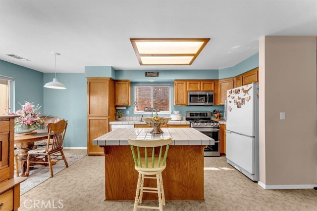 Detail Gallery Image 11 of 45 For 216 Aspen Way, Red Bluff,  CA 96080 - 4 Beds | 2 Baths