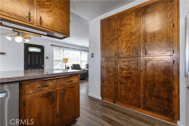 5095 Whispering Oak Way, Paso Robles CA: https://media.crmls.org/medias/2fd282cb-61ee-4690-920a-5737195934ba.jpg