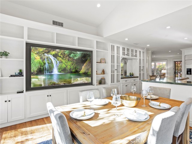 Detail Gallery Image 23 of 62 For 10404 Margate St, North Hollywood,  CA 91601 - 3 Beds | 2 Baths