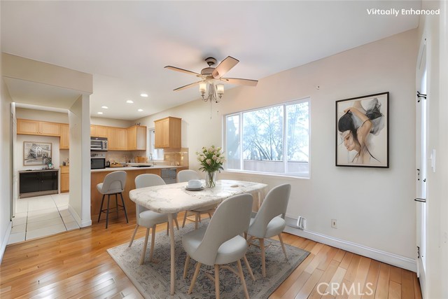 Detail Gallery Image 7 of 41 For 4445 W 163rd St., Lawndale,  CA 90260 - 4 Beds | 3/1 Baths