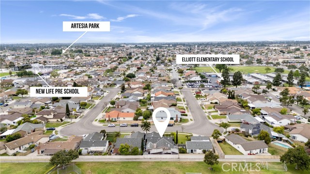 18516 Casandra Avenue, Cerritos CA: https://media.crmls.org/medias/2fd38cdb-5a5b-4e53-9d4e-02f81df62b69.jpg