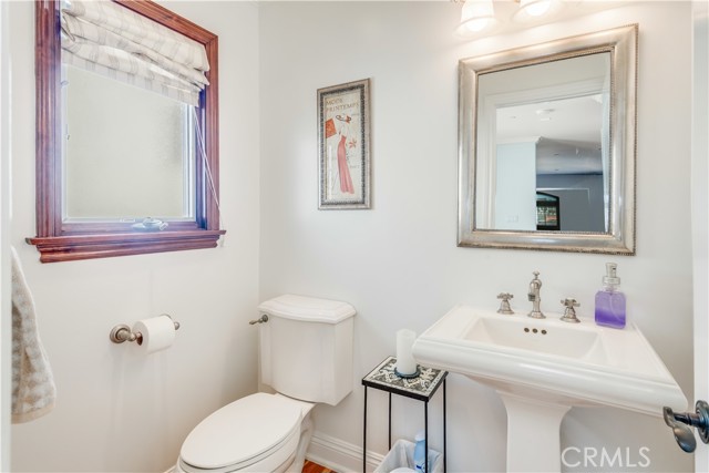 320 24th Place, Manhattan Beach, California 90266, 3 Bedrooms Bedrooms, ,3 BathroomsBathrooms,Residential,Sold,24th,SB21215481