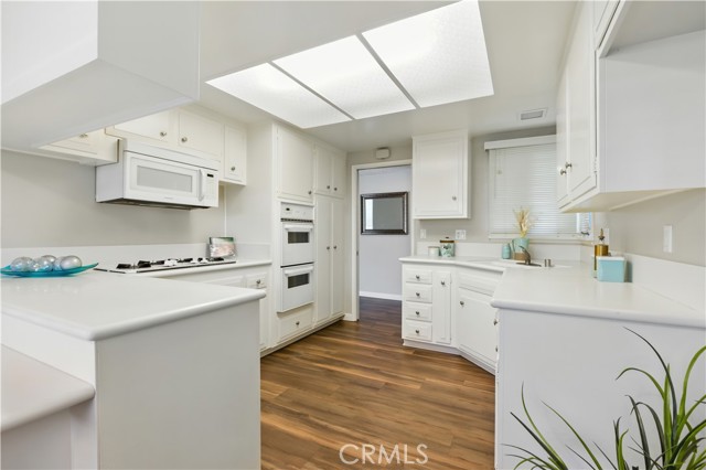 Detail Gallery Image 10 of 23 For 24141 Birdrock Dr, Lake Forest,  CA 92630 - 3 Beds | 2 Baths