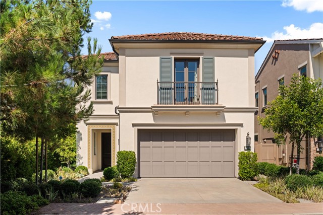 100 Viano, Irvine CA: https://media.crmls.org/medias/2fd4bbee-ab9a-4f66-a21c-8e9137a7af2f.jpg