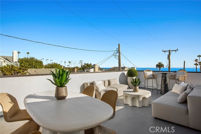 2501 Seaview Ave, Corona del Mar CA: https://media.crmls.org/medias/2fd67451-2f1f-4aa9-acbc-1a239f96bc4e.jpg