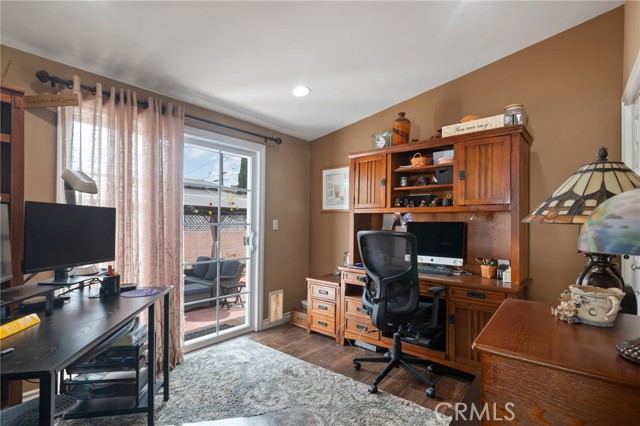 Detail Gallery Image 9 of 33 For 23714 Alliene Ave, Torrance,  CA 90501 - 4 Beds | 2 Baths