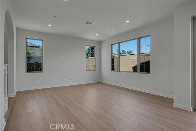 228 Birdseye, Irvine CA: https://media.crmls.org/medias/2fd710f1-a02e-4775-9b07-f69684eeca8b.jpg