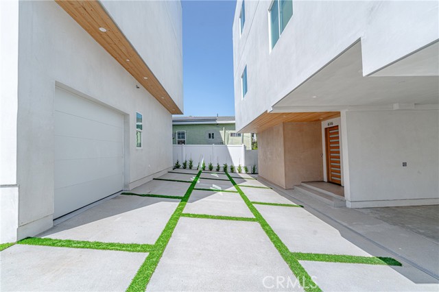 Detail Gallery Image 46 of 61 For 616 N Rampart Bld, Silver Lake Los Angeles,  CA 90026 - 4 Beds | 3/1 Baths