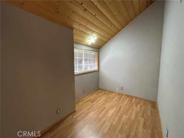 Detail Gallery Image 15 of 16 For 23348 S Village Ln, Crestline,  CA 92348 - 2 Beds | 1 Baths