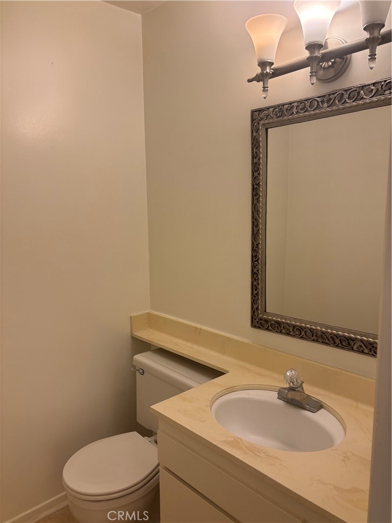 https://media.crmls.org/medias/2fd87245-843e-495a-88bc-adaf4b058bc7.jpg?preset=X-Large