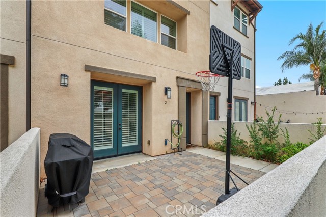 649 W Foothill Boulevard, Glendora CA: https://media.crmls.org/medias/2fd8d0b4-80dd-45cd-b368-12abb4d1dd70.jpg