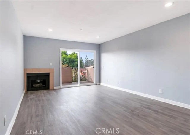 Detail Gallery Image 4 of 29 For 450 E 4th #221,  Santa Ana,  CA 92701 - 1 Beds | 1 Baths