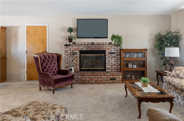 12386 Pawnee Road, Apple Valley CA: https://media.crmls.org/medias/2fda0a2c-86cb-4a9a-ae9b-29b76024d797.jpg