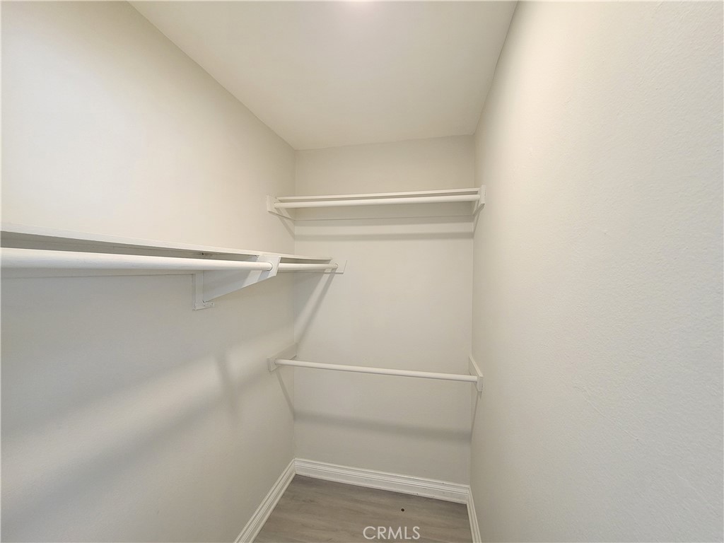 https://media.crmls.org/medias/2fda4ebe-71ab-4109-af12-d00f88ae5f5b.jpg?preset=X-Large