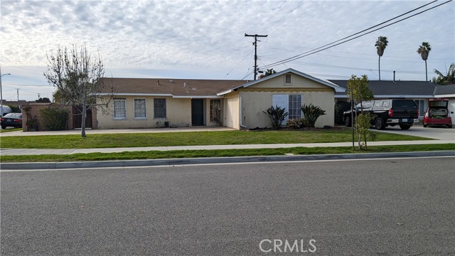 16411 Golden Gate Ln, Huntington Beach, CA 92649