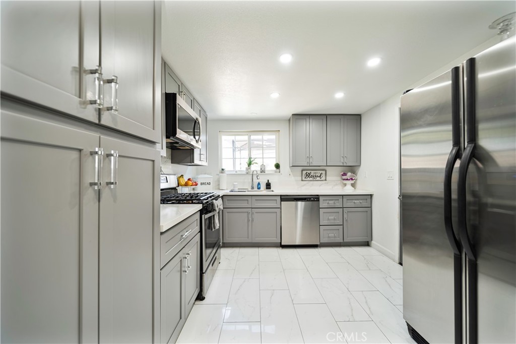 MLS #WS25269897 image #5