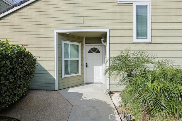 Detail Gallery Image 7 of 49 For 23160 Newport Ln #9,  Yorba Linda,  CA 92887 - 2 Beds | 2/1 Baths