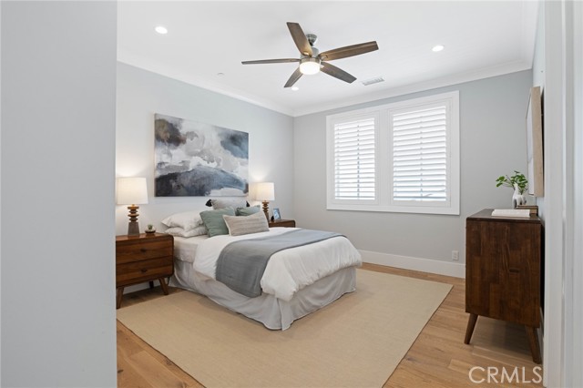 849 12th Court, Manhattan Beach, California 90266, 5 Bedrooms Bedrooms, ,5 BathroomsBathrooms,Residential,Sold,12th,SB22146383