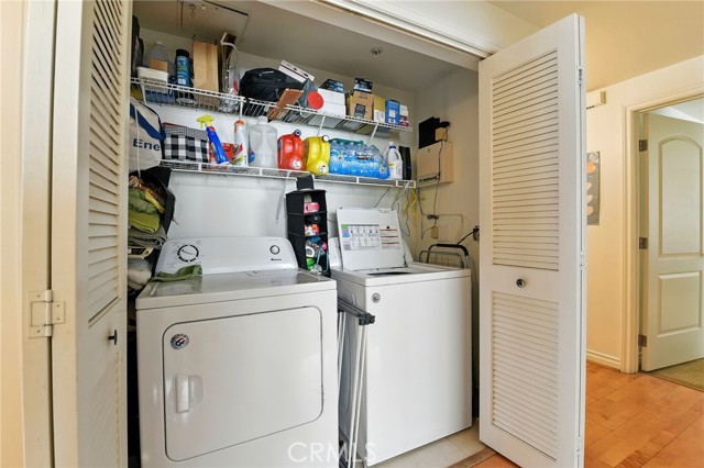 1241 S Westgate Avenue, Los Angeles CA: https://media.crmls.org/medias/2fdbf8b1-71f4-4df9-8f02-9f58caceafdf.jpg