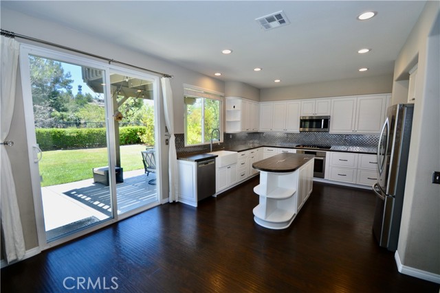 Detail Gallery Image 10 of 32 For 31485 Culbertson Ln, Temecula,  CA 92591 - 5 Beds | 3 Baths